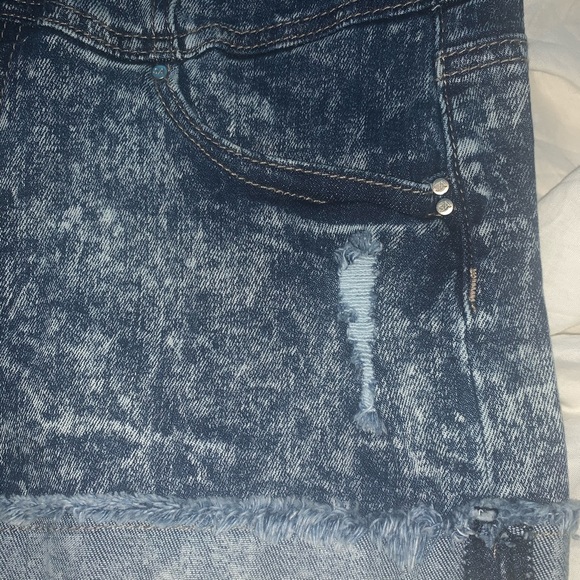 Denim Shorts - NWT - Picture 4 of 5